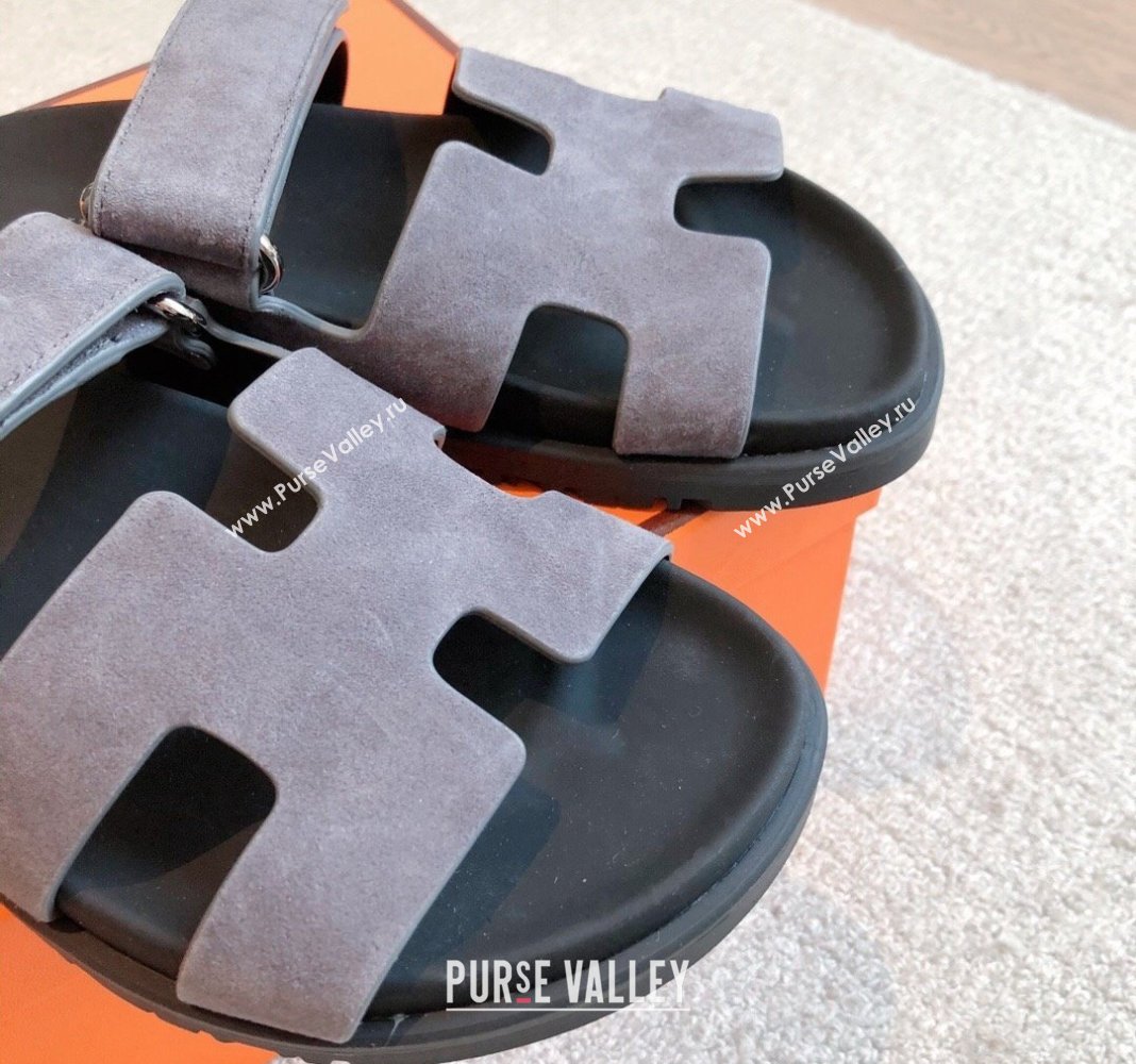 Hermes Chypre Flat Sandals in Suede Grey 2024 042503 (XC-240425150)