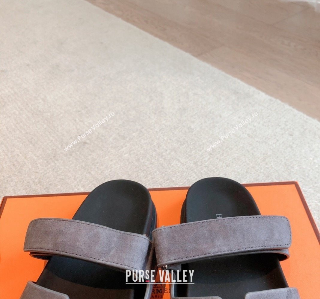 Hermes Chypre Flat Sandals in Suede Grey 2024 042503 (XC-240425150)
