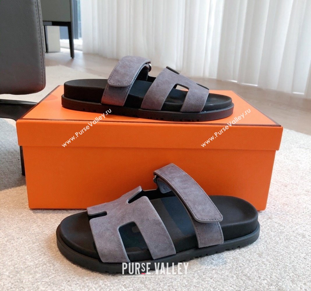 Hermes Chypre Flat Sandals in Suede Grey 2024 042503 (XC-240425150)