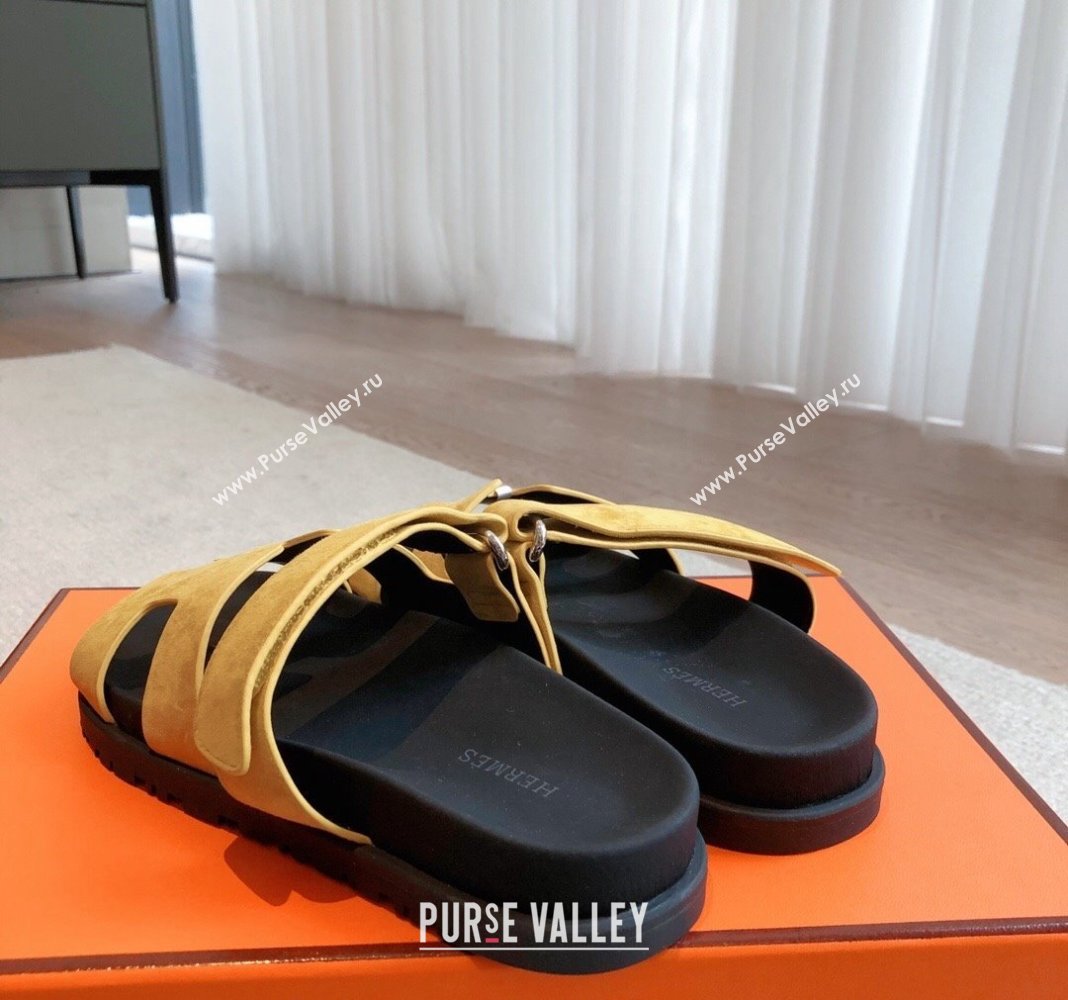 Hermes Chypre Flat Sandals in Suede Yellow 2024 042512 (XC-240425159)