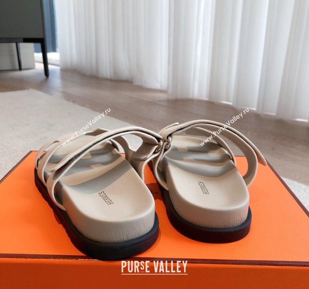 Hermes Chypre Flat Sandals in Suede Light Grey 2024 042516 (XC-240425163)