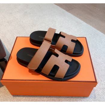 Hermes Chypre Flat Sandals in Palm-Grained Calfskin Brown/Black 2024 04250 (XC-240425164)