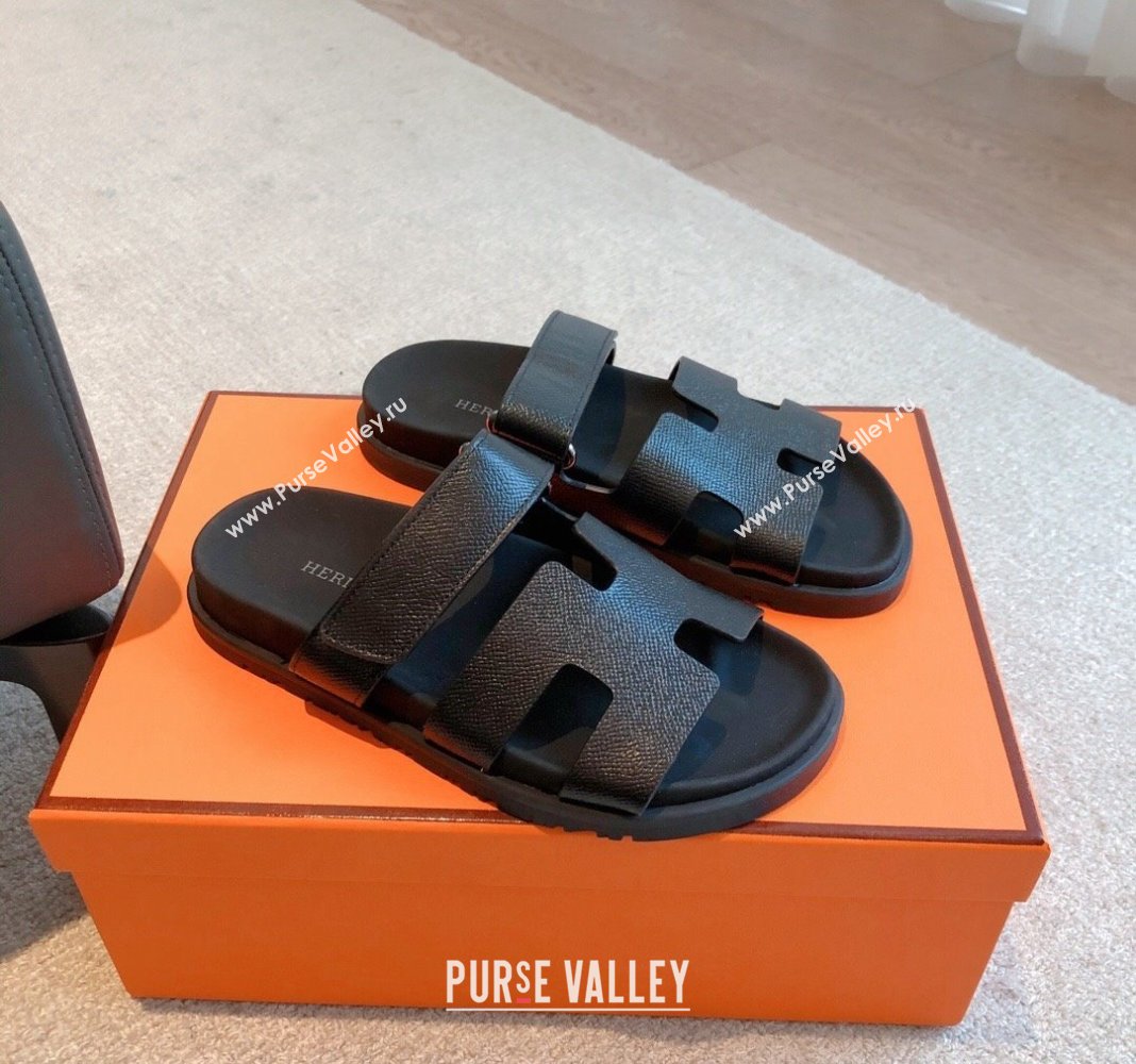 Hermes Chypre Flat Sandals in Palm-Grained Calfskin Black/Silver 2024 04250 (XC-240425165)
