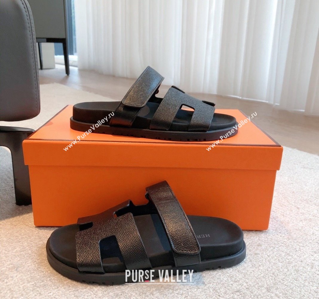 Hermes Chypre Flat Sandals in Palm-Grained Calfskin Black/Silver 2024 04250 (XC-240425165)