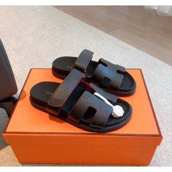 Hermes Chypre Flat Sandals in Palm-Grained Calfskin Black/Red 2024 04250 (XC-240425167)
