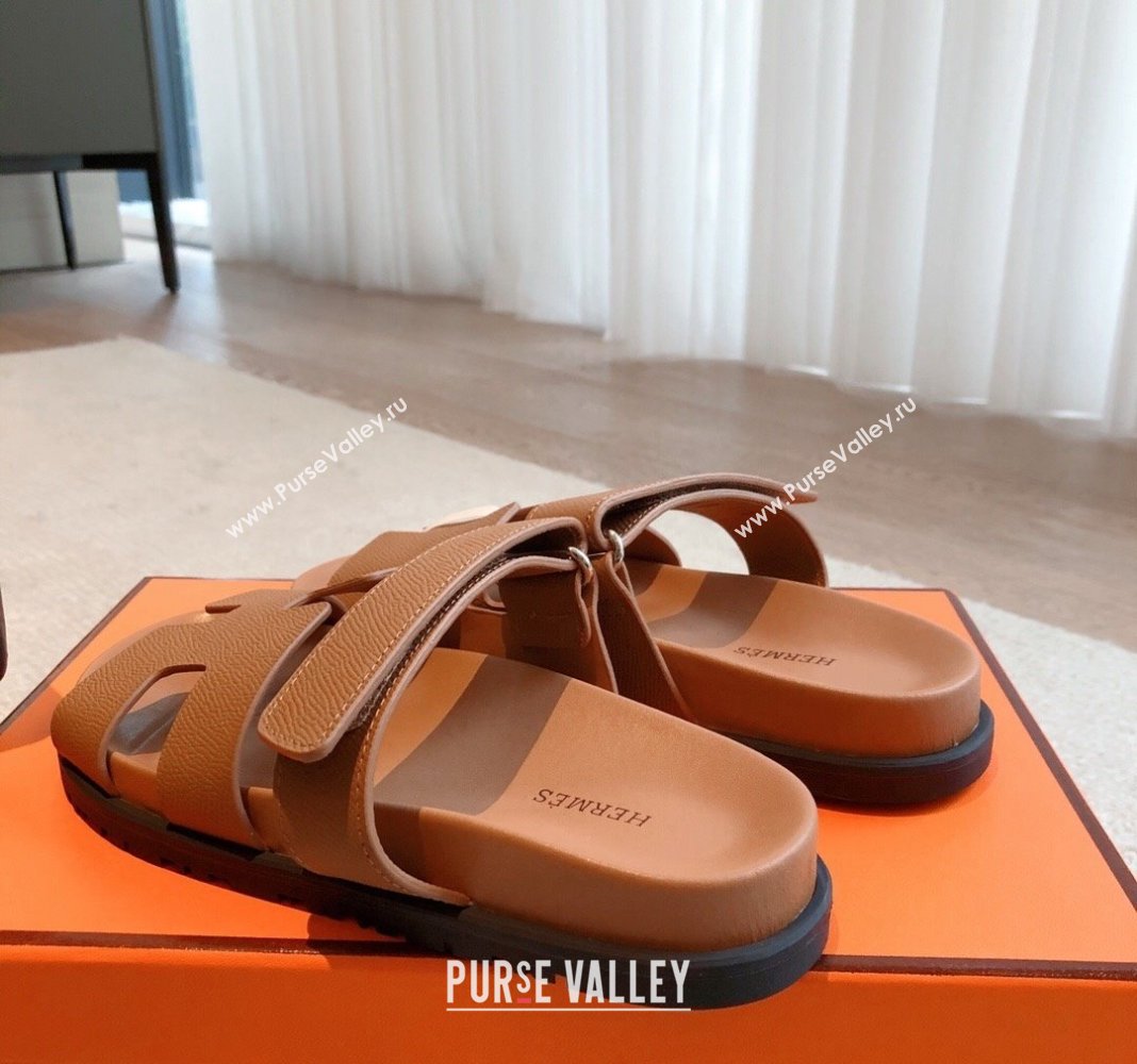 Hermes Chypre Flat Sandals in Palm-Grained Calfskin Brown/Silver 2024 04250 (XC-240425169)