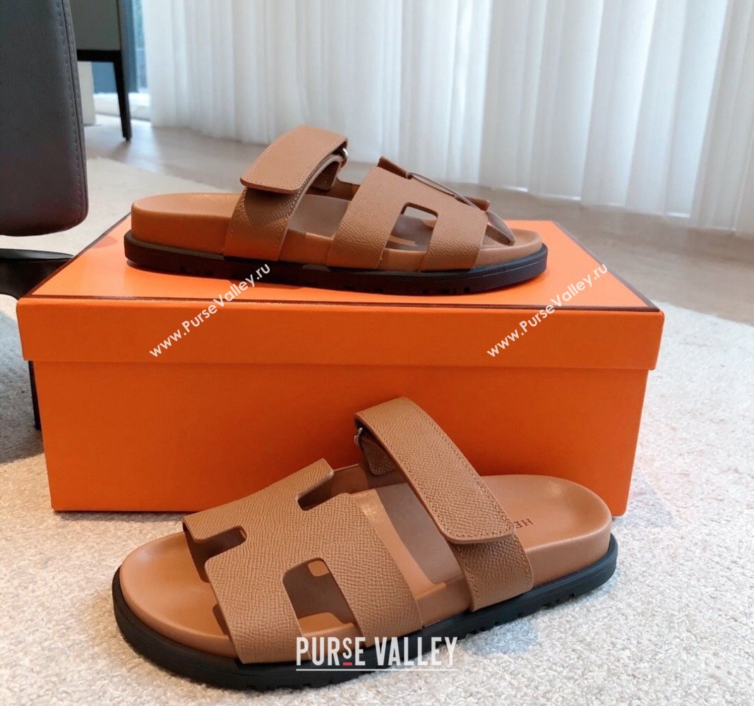 Hermes Chypre Flat Sandals in Palm-Grained Calfskin Brown/Silver 2024 04250 (XC-240425169)