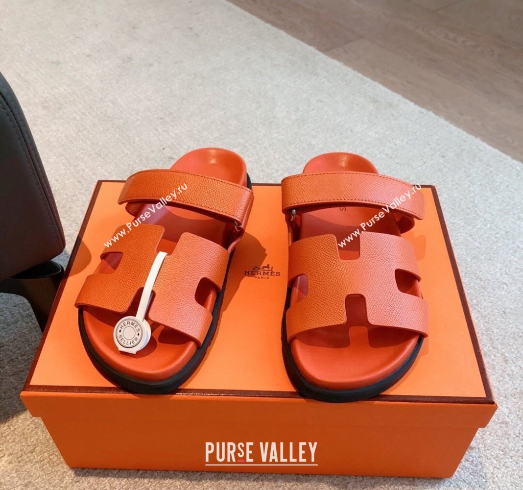 Hermes Chypre Flat Sandals in Palm-Grained Calfskin Orange 2024 04250 (XC-240425170)
