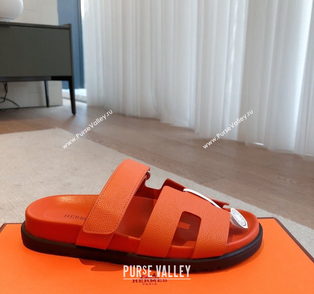 Hermes Chypre Flat Sandals in Palm-Grained Calfskin Orange 2024 04250 (XC-240425170)