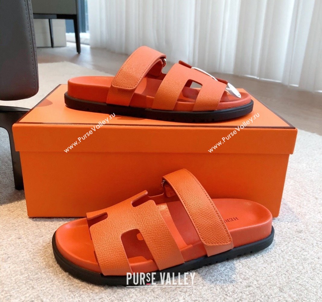 Hermes Chypre Flat Sandals in Palm-Grained Calfskin Orange 2024 04250 (XC-240425170)