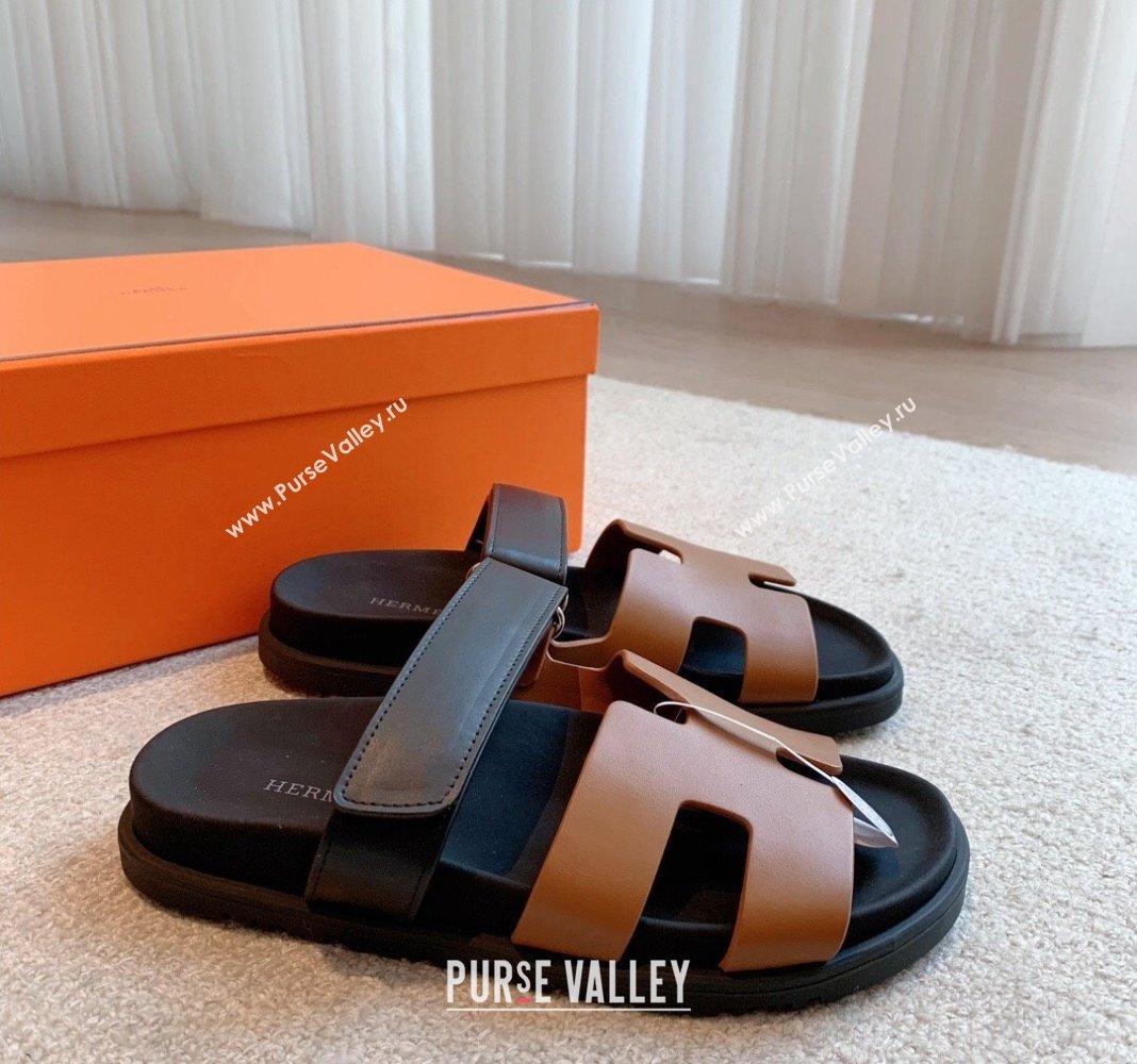 Hermes Chypre Flat Sandals in Smooth Calfskin Brown/Black 2024 0425 (XC-240425172)