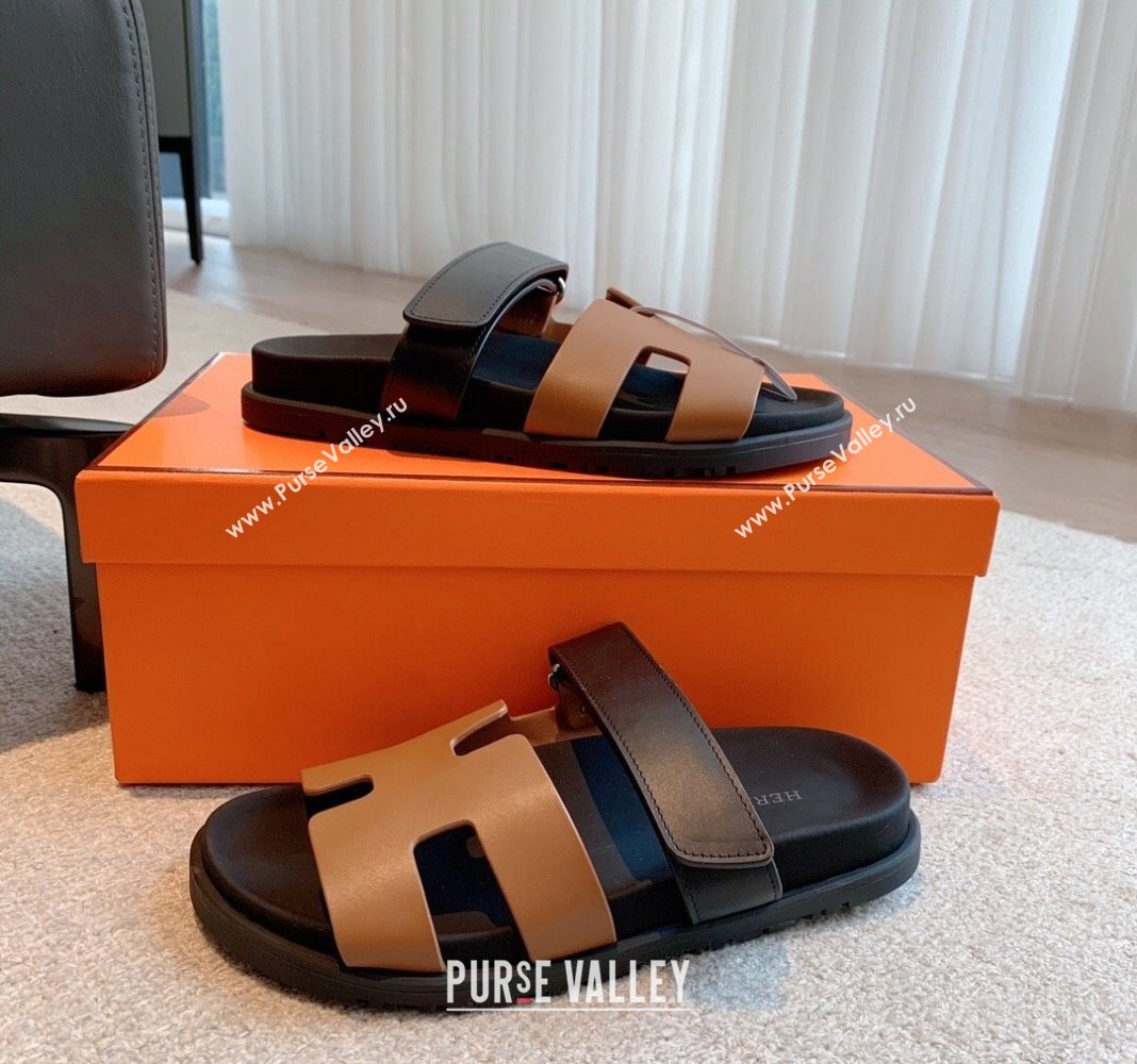 Hermes Chypre Flat Sandals in Smooth Calfskin Brown/Black 2024 0425 (XC-240425172)