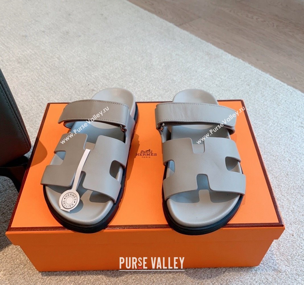 Hermes Chypre Flat Sandals in Smooth Calfskin Grey 2024 0425 (XC-240425177)