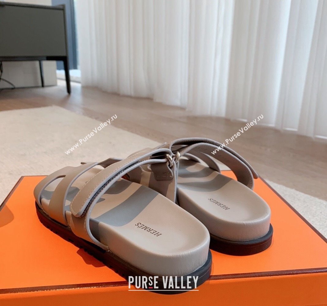 Hermes Chypre Flat Sandals in Smooth Calfskin Grey 2024 0425 (XC-240425177)