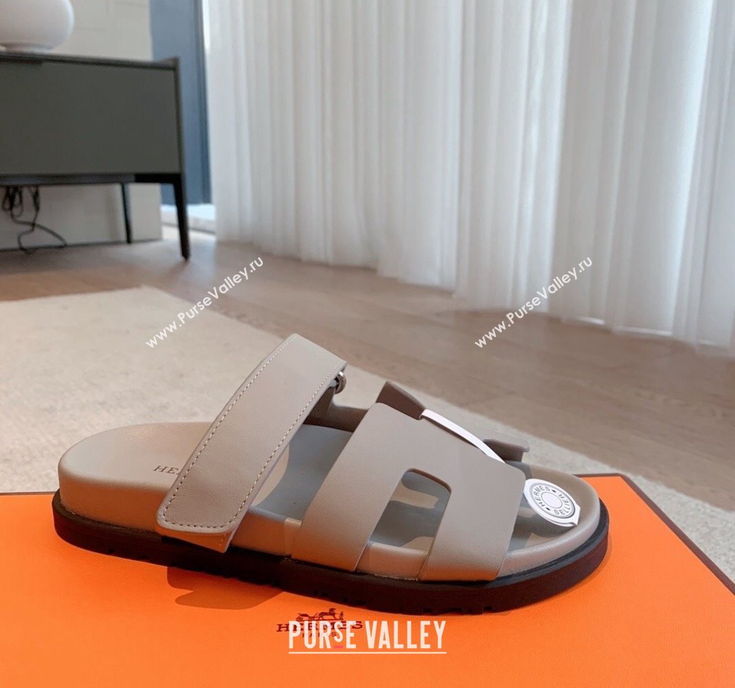 Hermes Chypre Flat Sandals in Smooth Calfskin Grey 2024 0425 (XC-240425177)