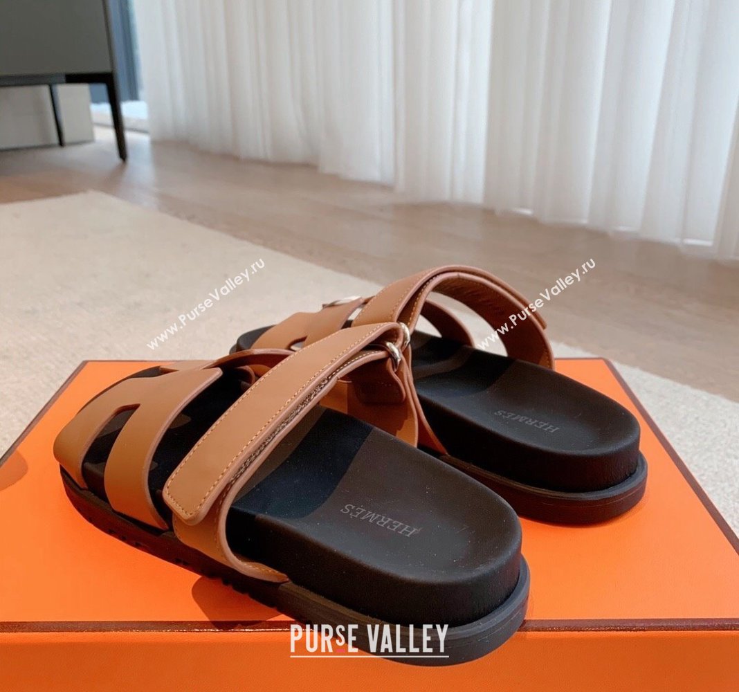 Hermes Chypre Flat Sandals in Smooth Calfskin Brown/Black 2024 0425 (XC-240425179)