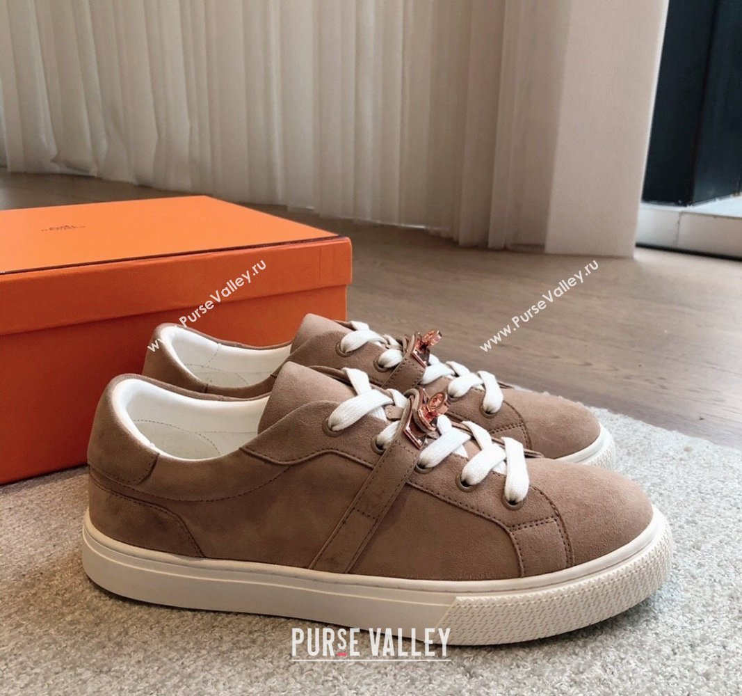 Hermes Day Sneakers in Suede with Kelly Buckle Light Brown 2024 0606 (XC-240606030)