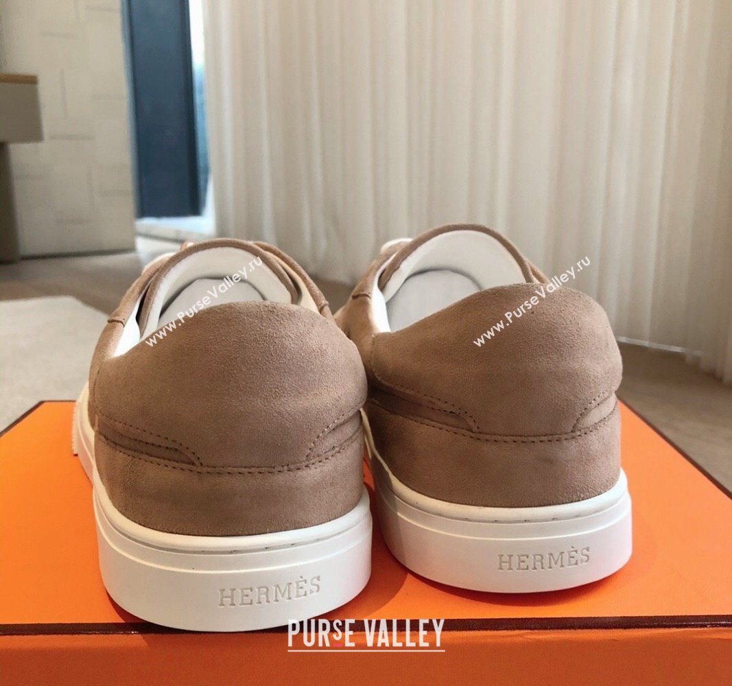 Hermes Day Sneakers in Suede with Kelly Buckle Light Brown 2024 0606 (XC-240606030)