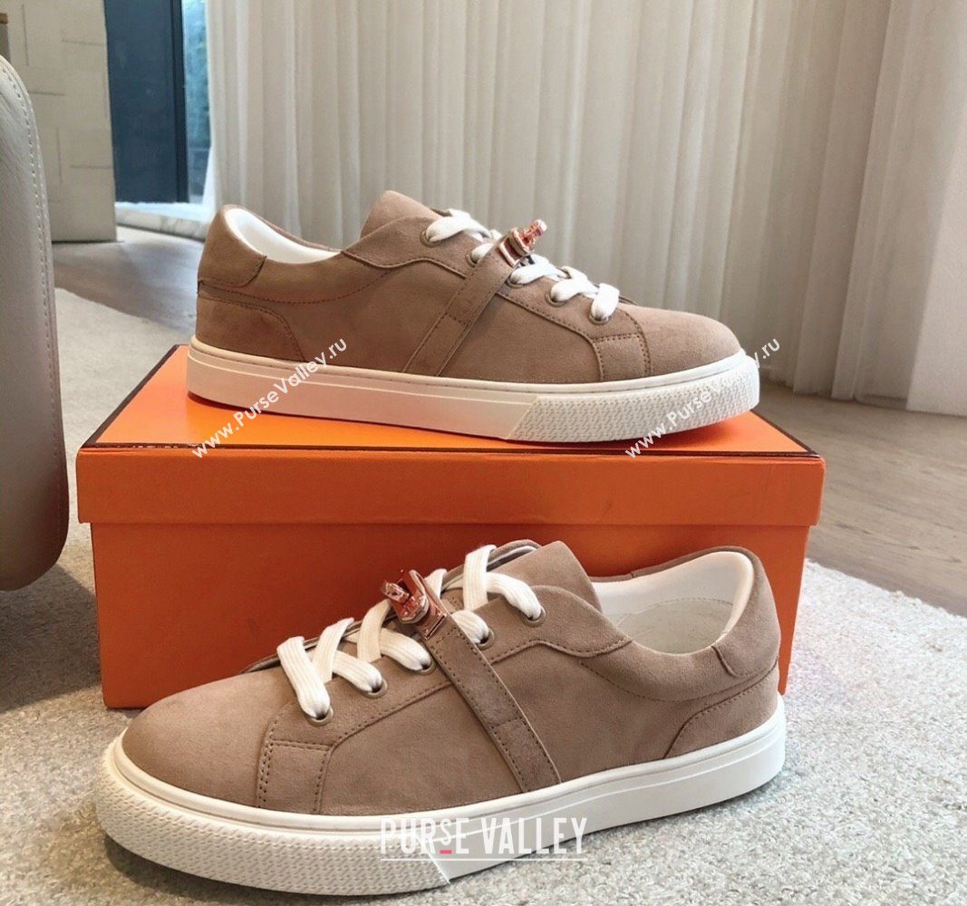 Hermes Day Sneakers in Suede with Kelly Buckle Light Brown 2024 0606 (XC-240606030)