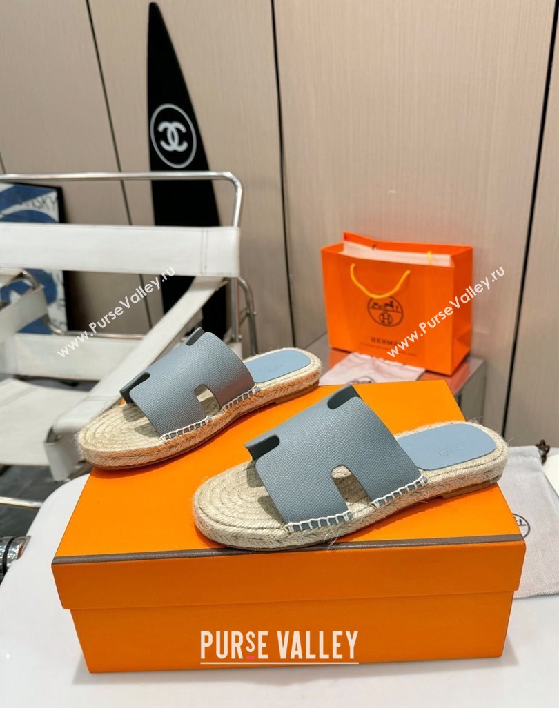 Hermes Izmir Espadrille Flat Slides Sandal in Palm-Grained Leather Light Grey 2024 0815 (MD-240815064)