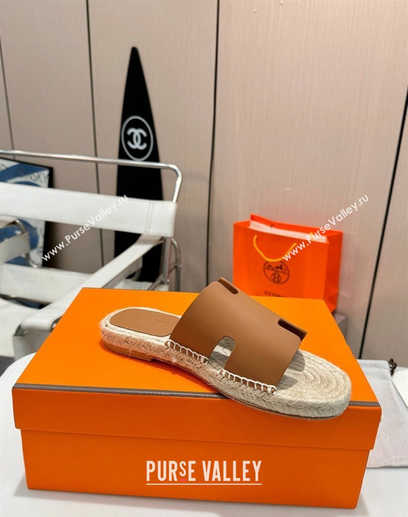 Hermes Izmir Espadrille Flat Slides Sandal in Smooth Calfskin Brown2 2024 0815 (MD-240815073)