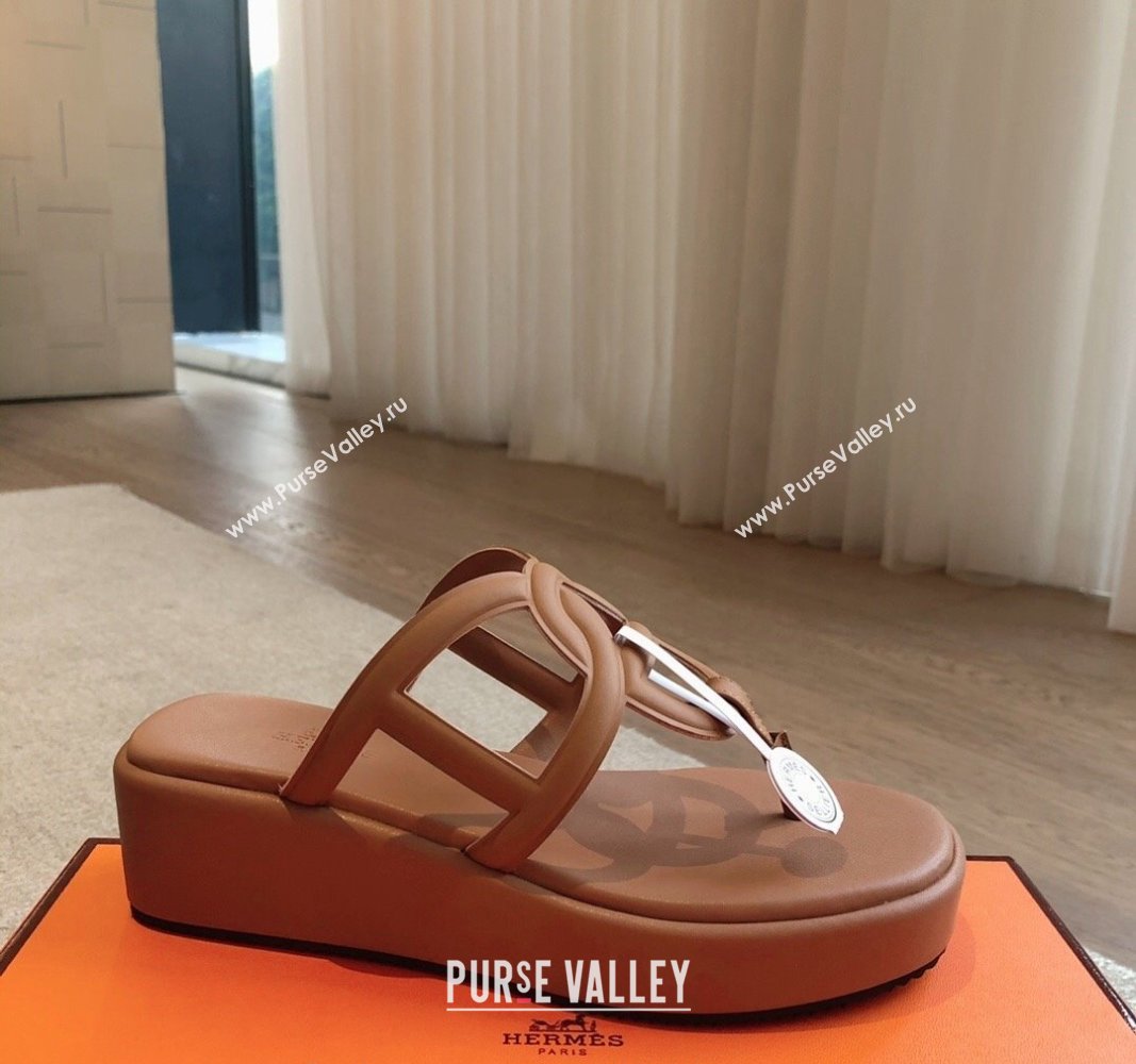 Hermes Egerie Wedge Thong Slide Sandals in Nappa Calfskin Light Brown 2024 0907 (XC-240907067)