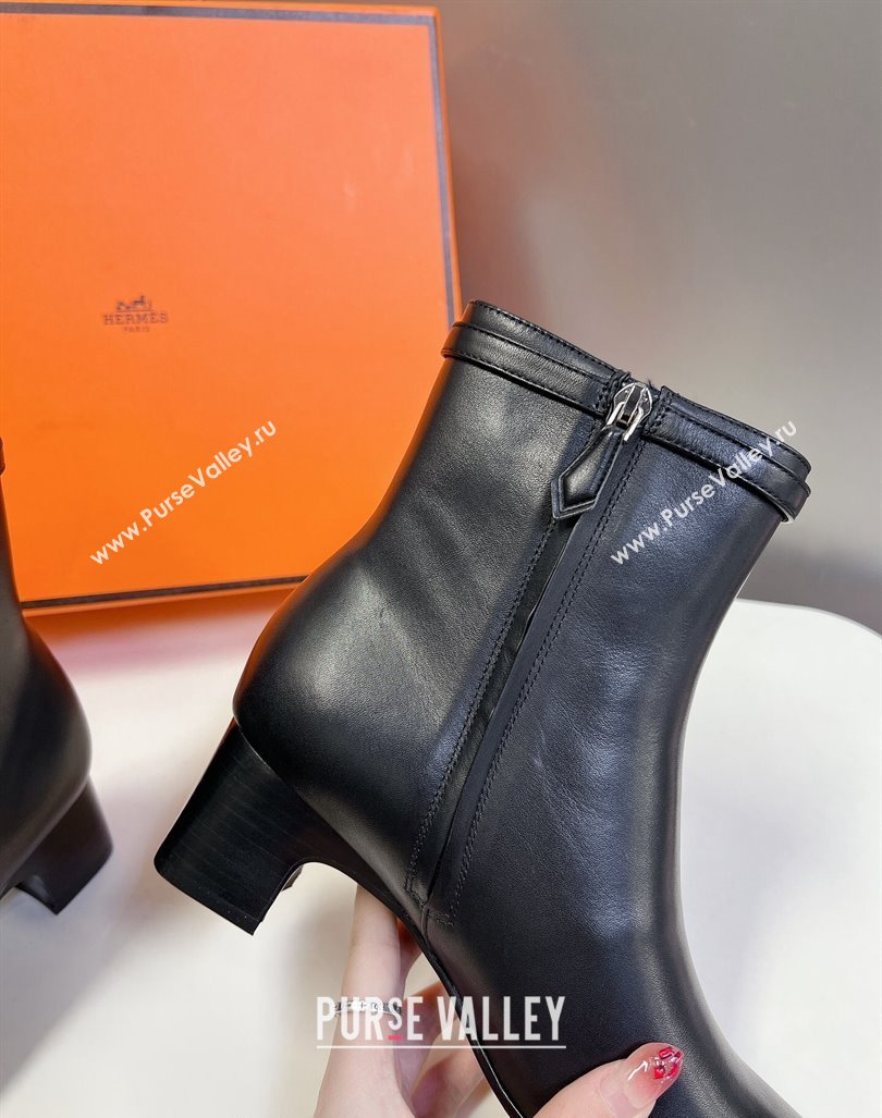 Hermes Imperial Heel Ankle Boots 5cm in Black Calfskin with Mini Paris Buckle 2024  (MD-240907042)