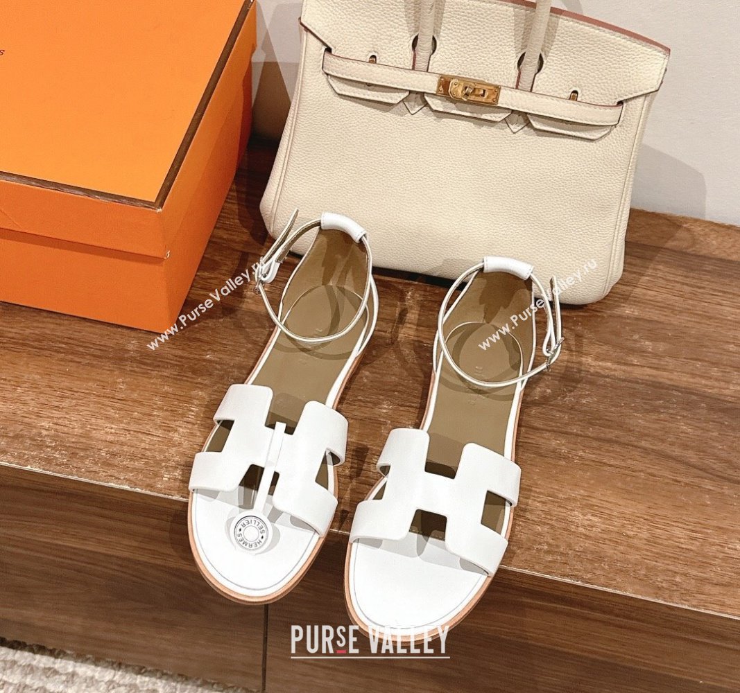 Hermes Santorini Flat Sandals in Smooth Calfskin White 2024 H090901 (MD-240909018)