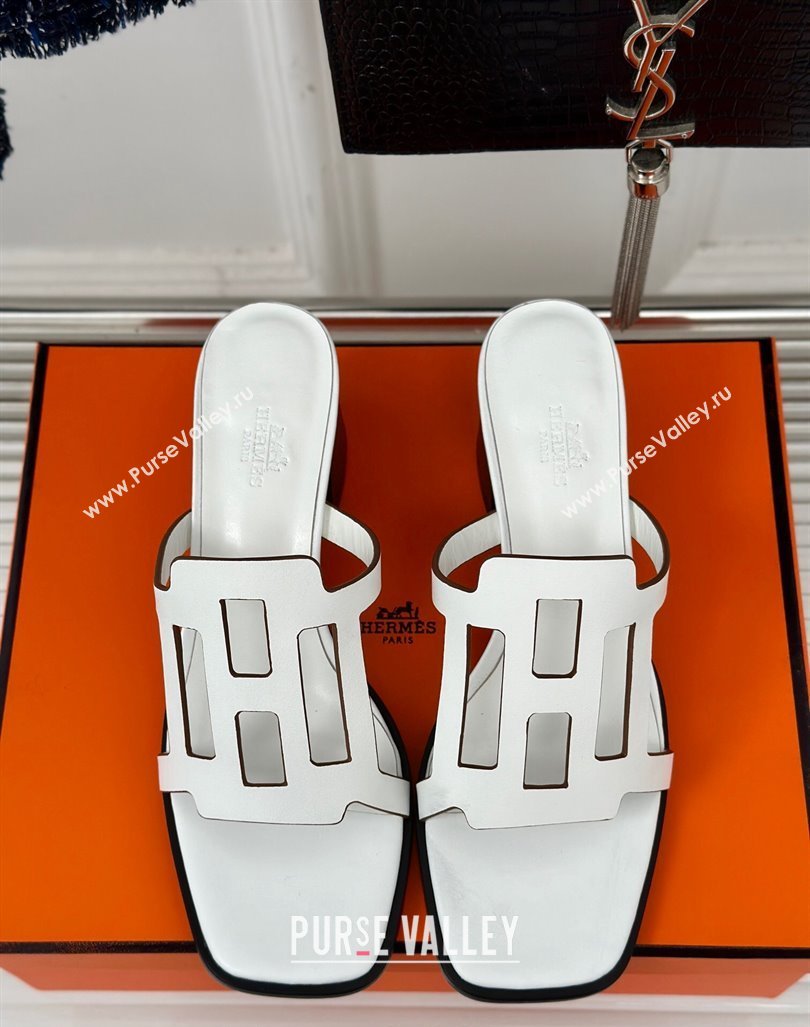 Hermes Izzy Heel Slides Sandal 5cm in Calfskin Leather with Contrasting Edges and H cut-out White 2024 (MD-241008115)