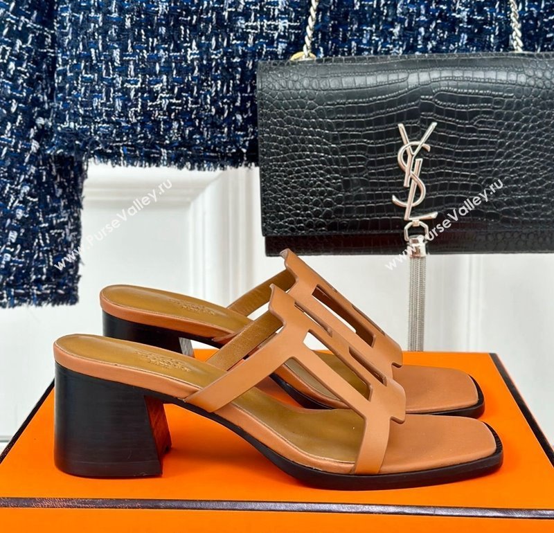 Hermes Izzy Heel Slides Sandal 5cm in Calfskin Leather with Contrasting Edges and H cut-out Brown 2024 (MD-241008116)