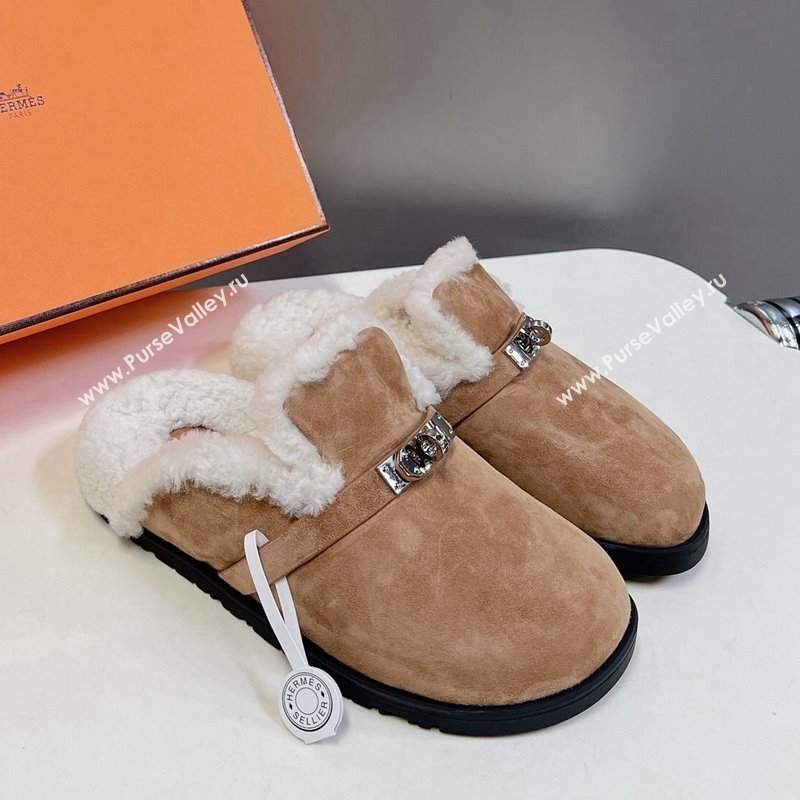 Hermes Kelly Buckle Mules in Suede and Wool Fur Dark Beige 2024 H1000802 (MD-241008107)