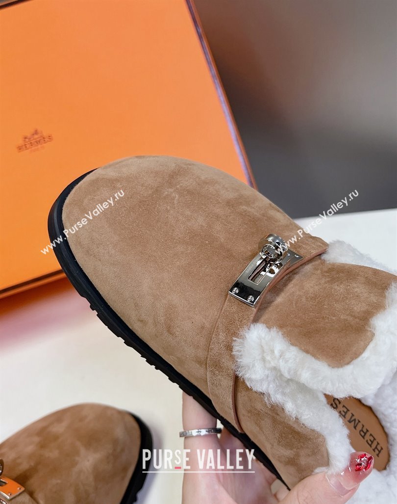 Hermes Kelly Buckle Mules in Suede and Wool Fur Dark Beige 2024 H1000802 (MD-241008107)