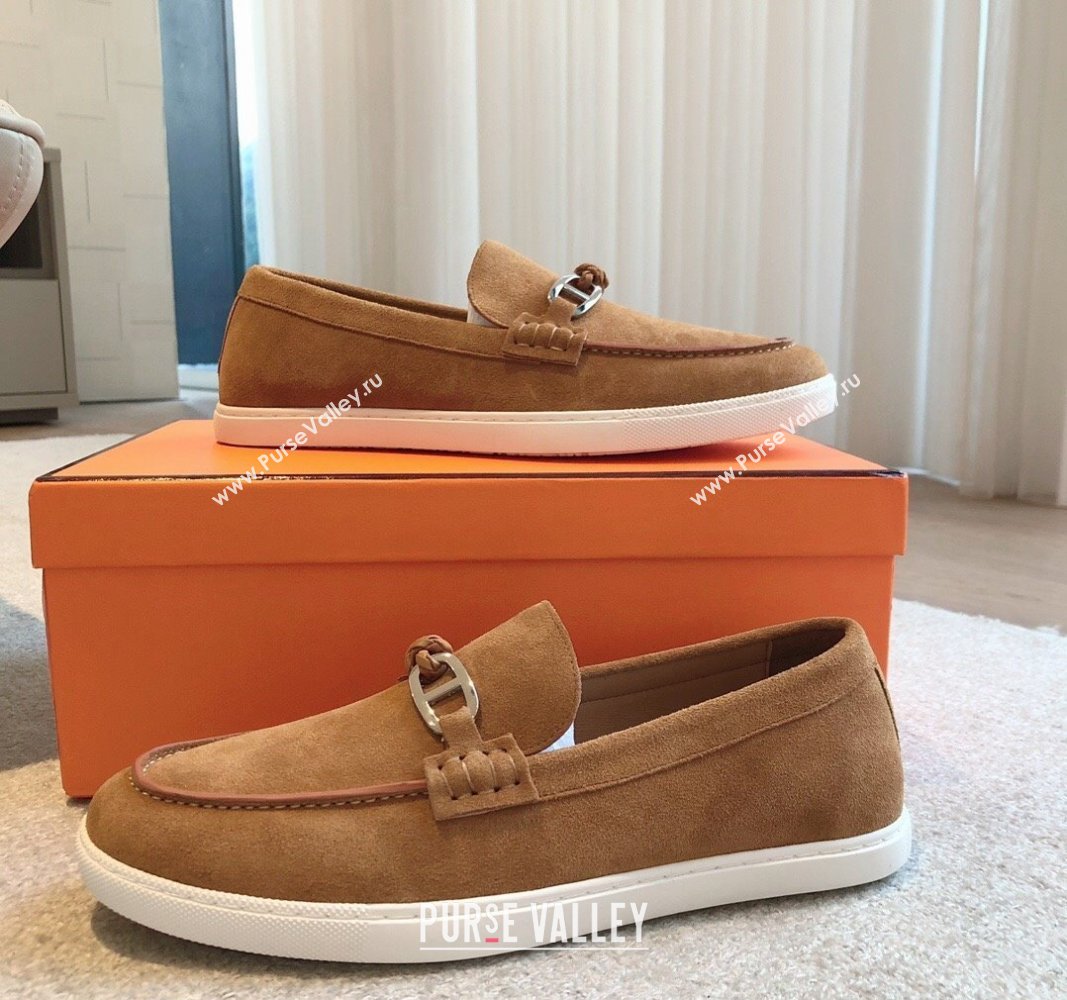 Hermes Ignacio Loafers Flat with Chaine dAncre Buckle in Suede Brown2 2024 (XC-241008061)