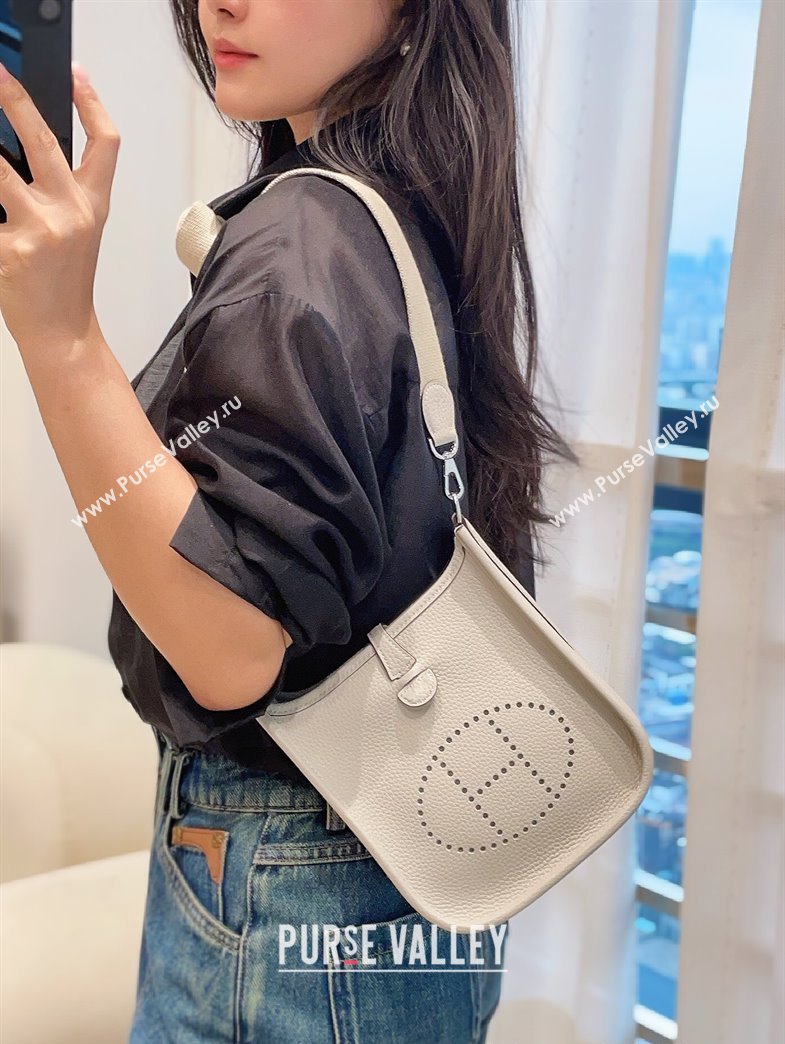 Hermes Evelyne Mini Bag 18cm in Togo Calfskin Pearly Grey 2025 0118 (FL-250118026)