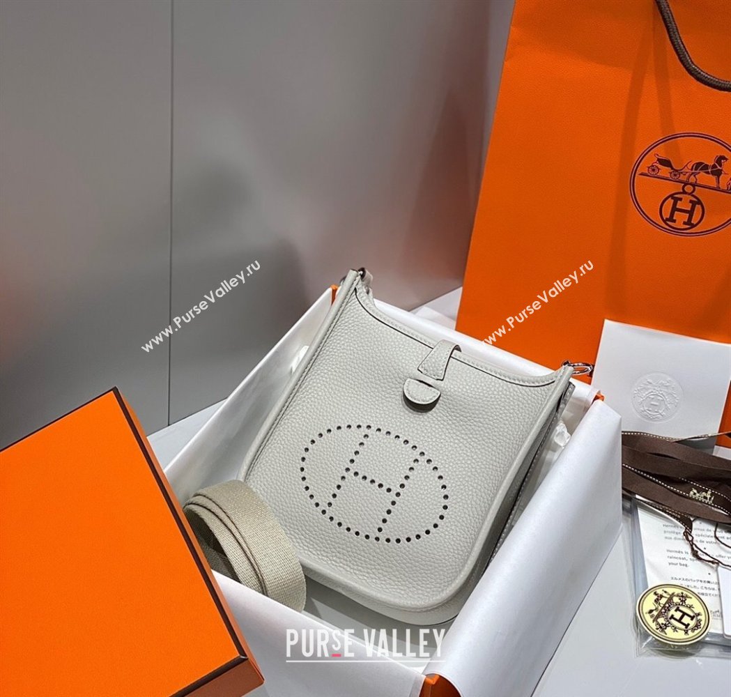 Hermes Evelyne Mini Bag 18cm in Togo Calfskin Pearly Grey 2025 0118 (FL-250118026)