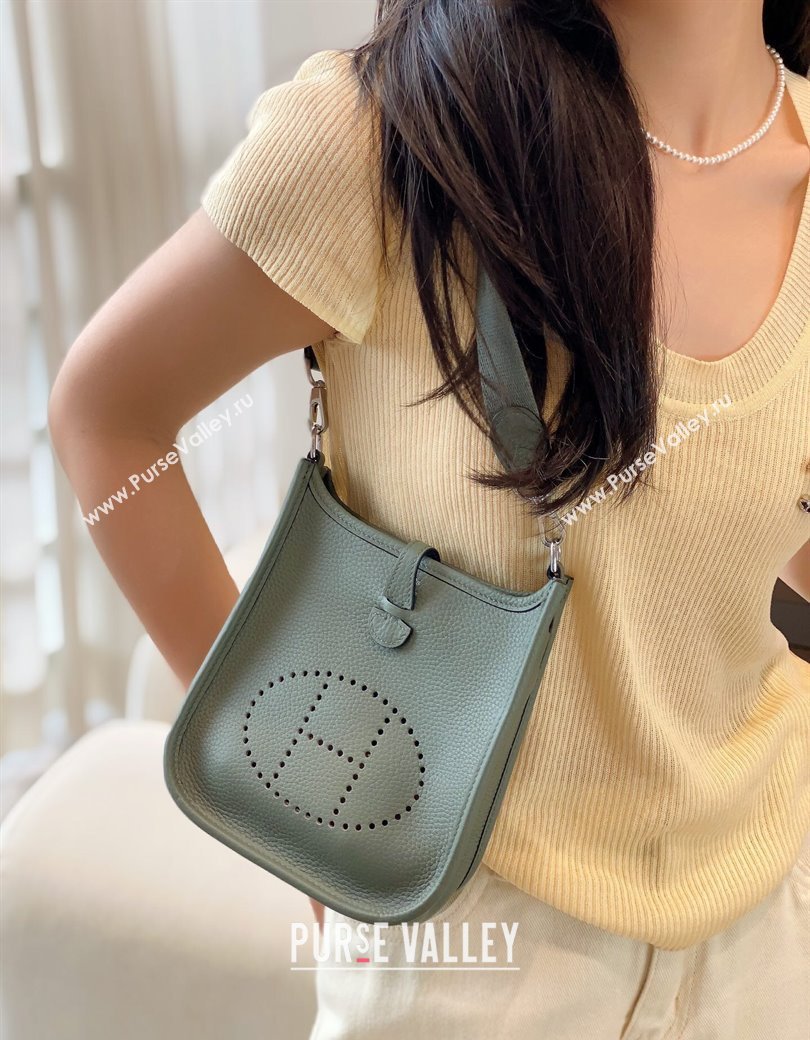Hermes Evelyne Mini Bag 18cm in Togo Calfskin Almond Green 2025 0118 (FL-250118027)