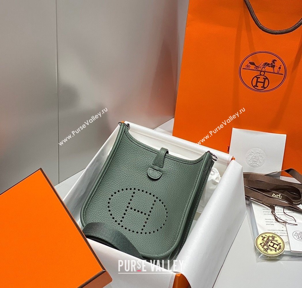 Hermes Evelyne Mini Bag 18cm in Togo Calfskin Almond Green 2025 0118 (FL-250118027)
