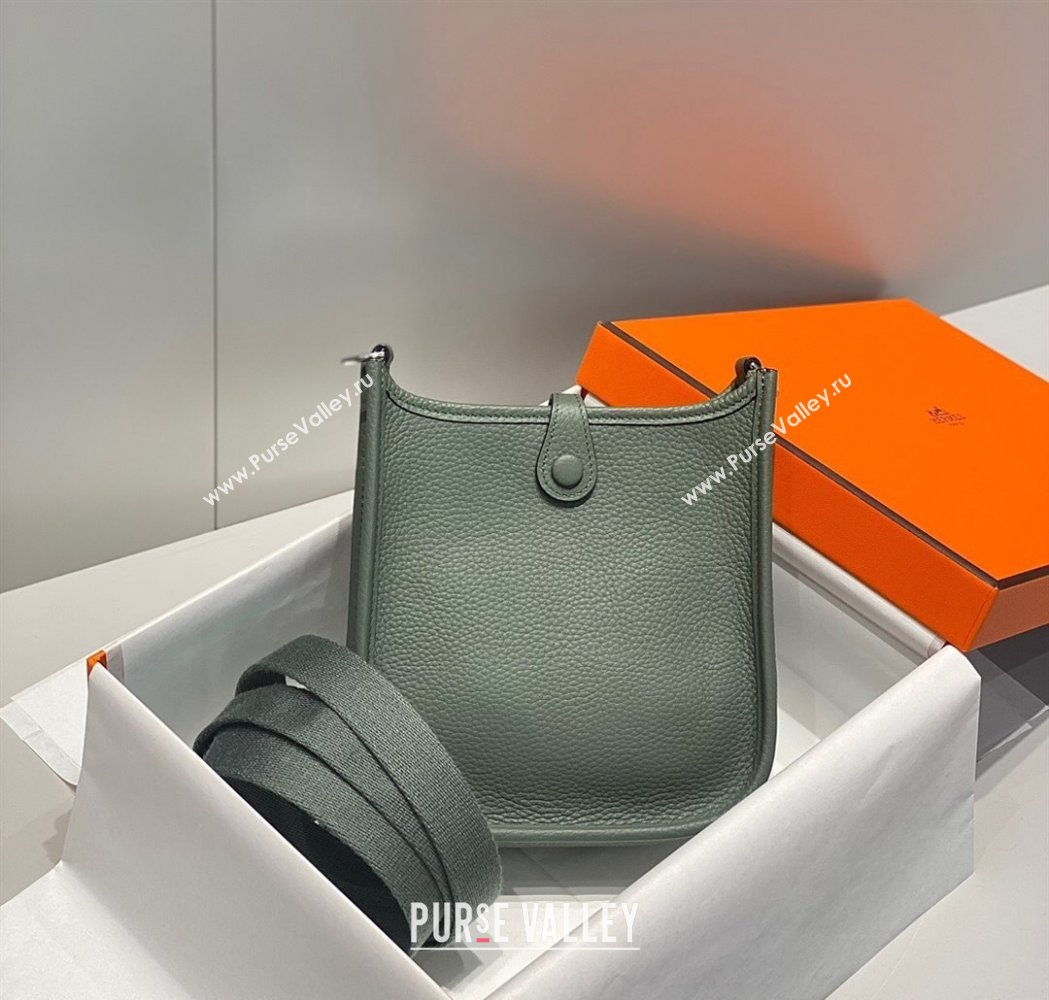 Hermes Evelyne Mini Bag 18cm in Togo Calfskin Almond Green 2025 0118 (FL-250118027)