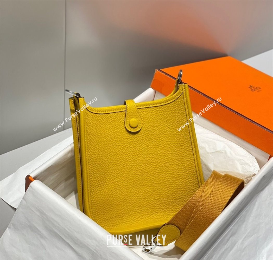 Hermes Evelyne Mini Bag 18cm in Togo Calfskin Amber Yellow 2025 0118 (FL-250118015)