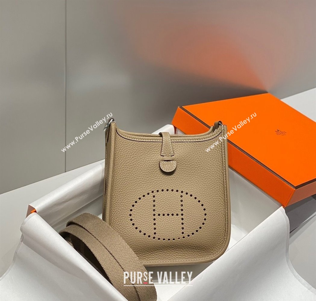 Hermes Evelyne Mini Bag 18cm in Togo Calfskin Dove Grey 2025 0118 (FL-250118028)