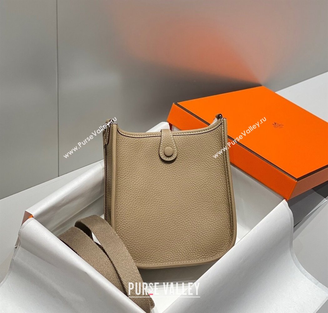 Hermes Evelyne Mini Bag 18cm in Togo Calfskin Dove Grey 2025 0118 (FL-250118028)