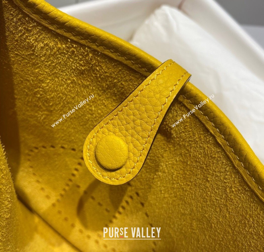 Hermes Evelyne Mini Bag 18cm in Togo Calfskin Amber Yellow 2025 0118 (FL-250118015)