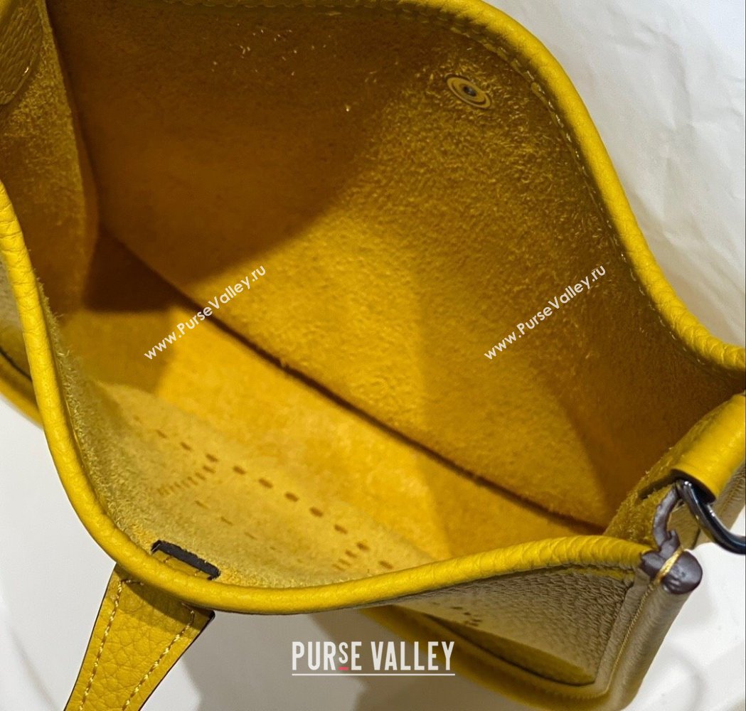 Hermes Evelyne Mini Bag 18cm in Togo Calfskin Amber Yellow 2025 0118 (FL-250118015)