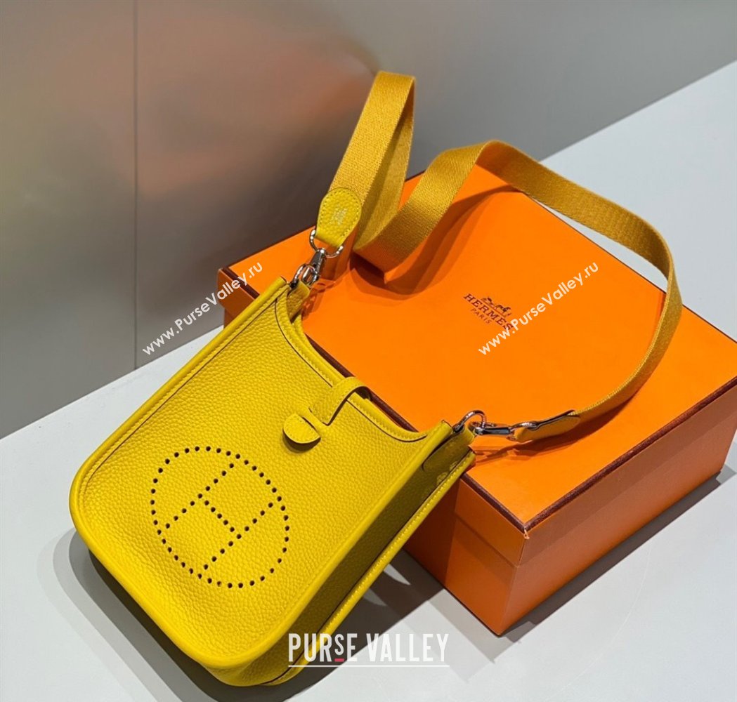 Hermes Evelyne Mini Bag 18cm in Togo Calfskin Amber Yellow 2025 0118 (FL-250118015)