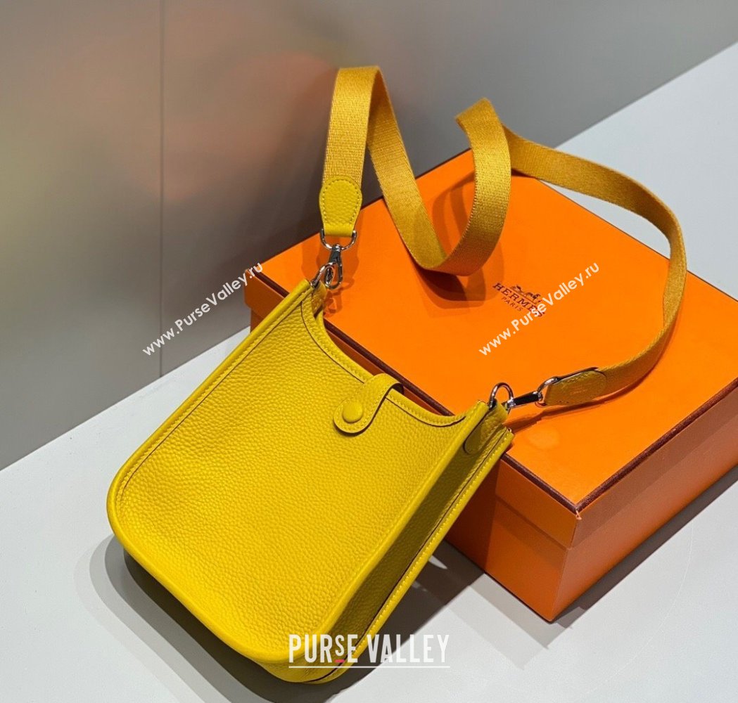 Hermes Evelyne Mini Bag 18cm in Togo Calfskin Amber Yellow 2025 0118 (FL-250118015)