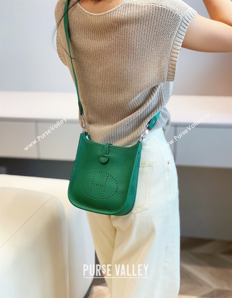 Hermes Evelyne Mini Bag 18cm in Togo Calfskin Emerald Green 2025 0118 (FL-250118017)
