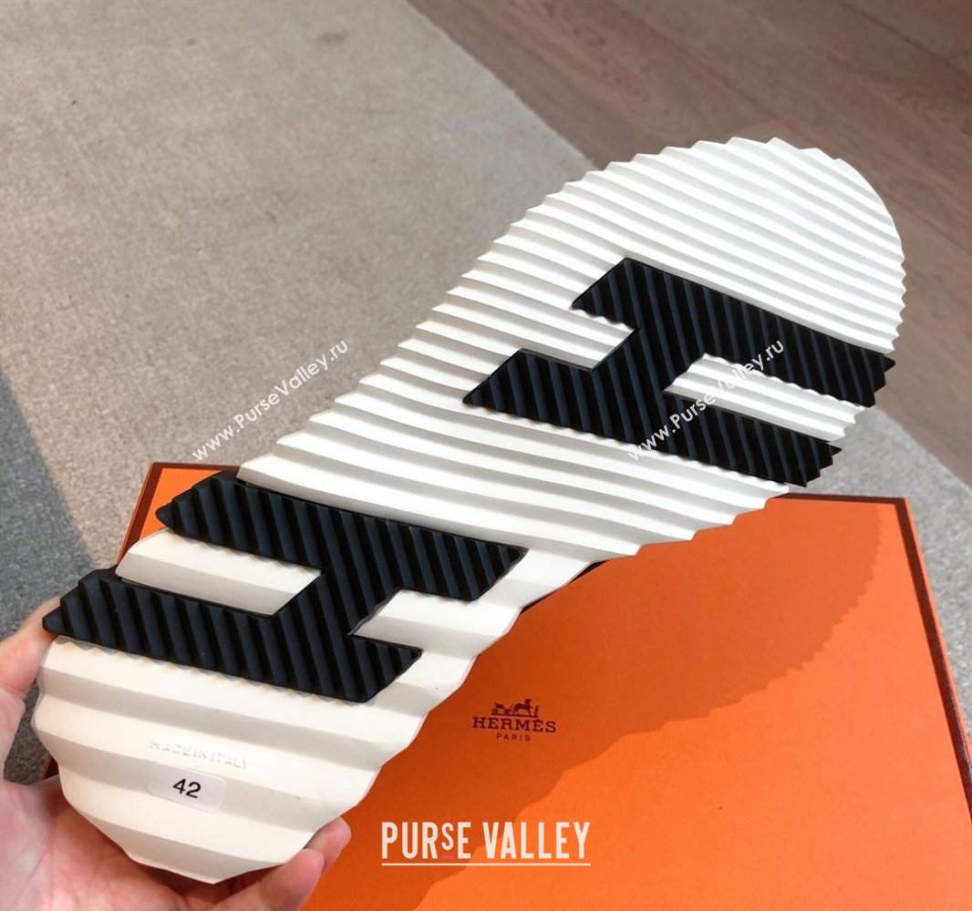 Hermes Bouncing Sneakers in Textured Mesh and Suede Black 2025 0417 (XC-250417160)
