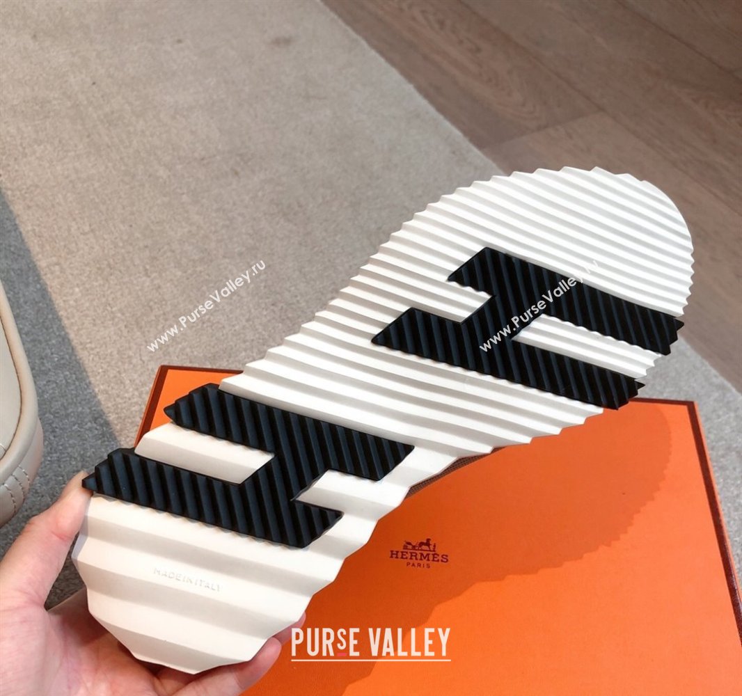 Hermes Bouncing Sneakers in Textured Mesh and Suede Taupe 2025 0417 (XC-250417154)