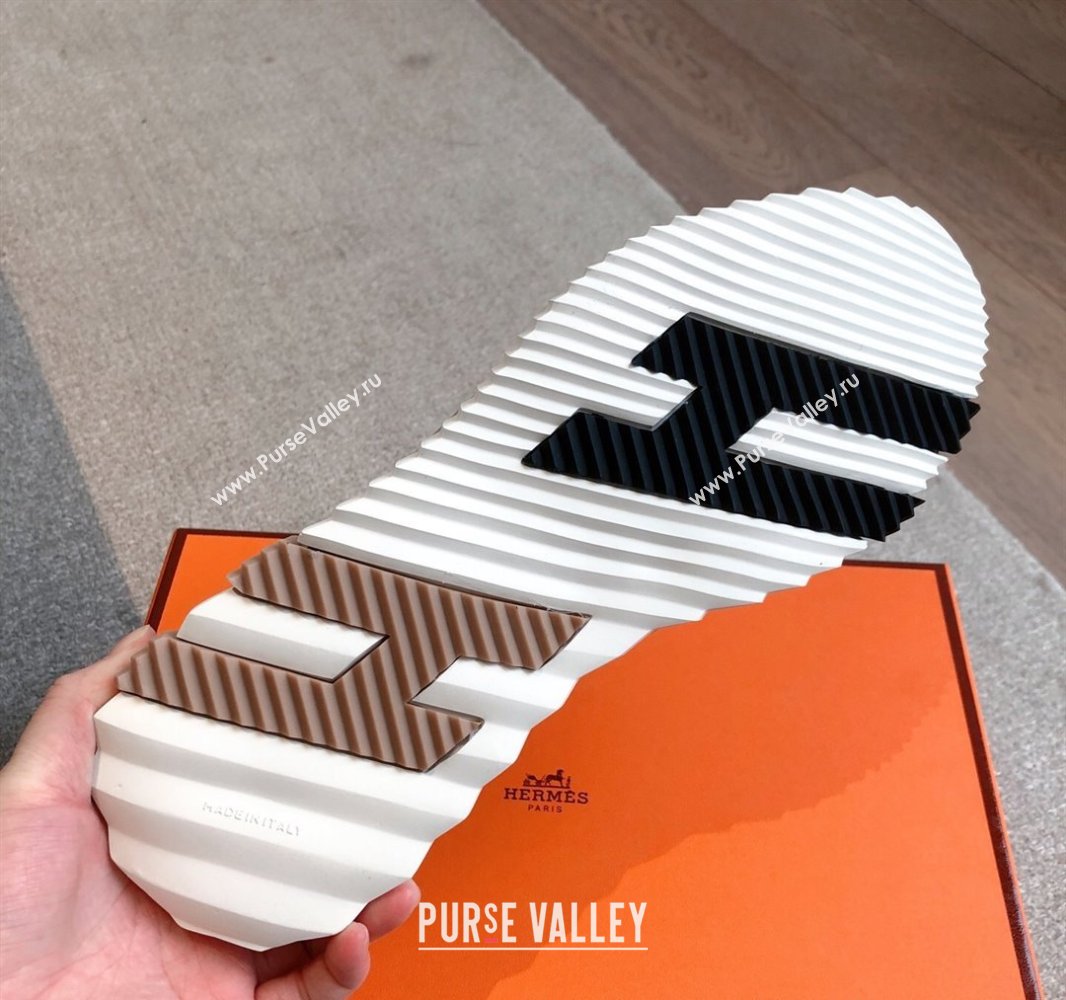Hermes Bouncing Sneakers in Calfskin Leather and Suede Grey/Green 2025 0417 (XC-250418020)
