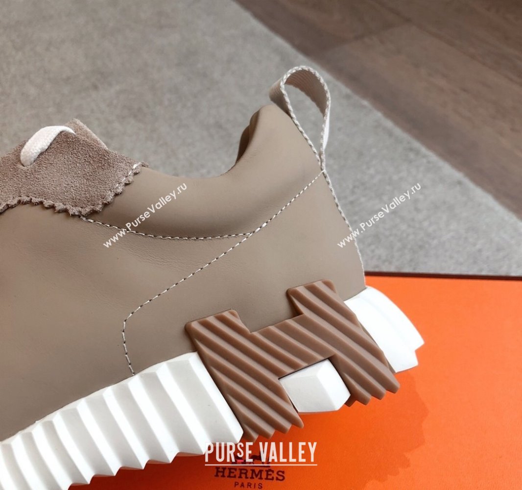 Hermes Bouncing Sneakers in Calfskin Leather and Suede Khaki 2025 0417 (XC-250418025)